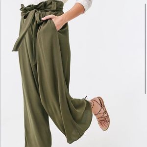 Belted paperbag culottes